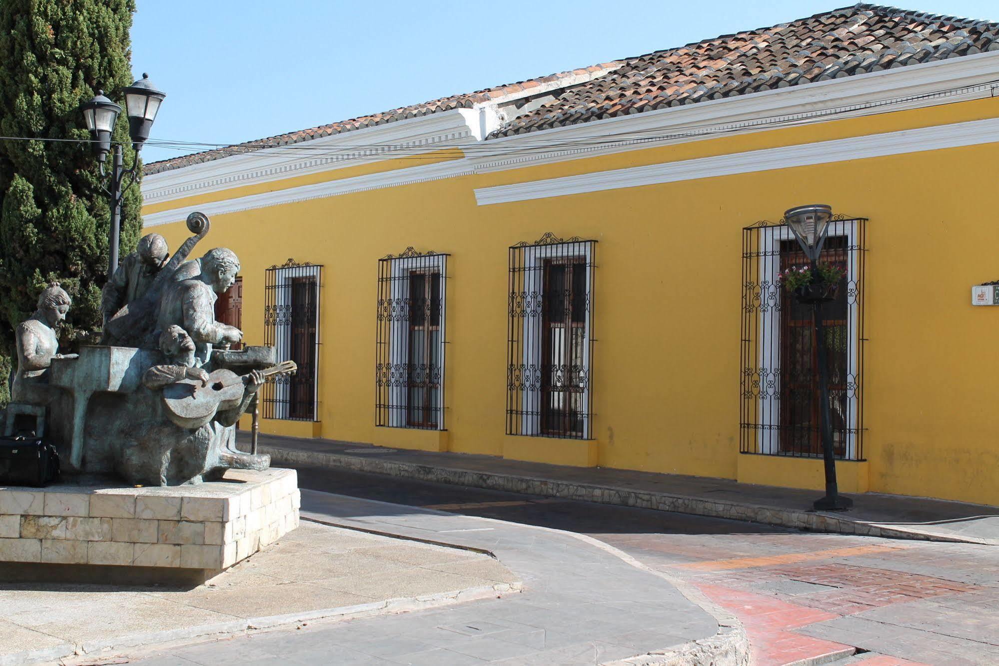 La Casa Del Marques Hotel Comitan de Dominguez Bagian luar foto